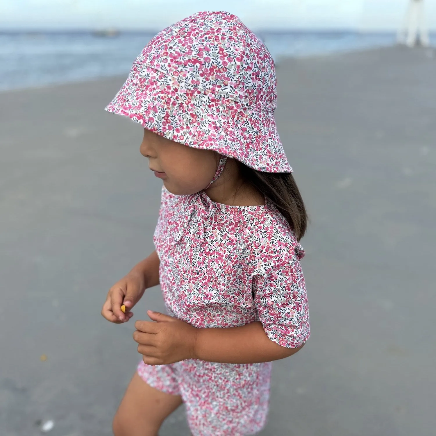Petit Crabe Wiltshire Bud Luna Boatneck Uv-Shirt S/S - Made With Liberty Fabric